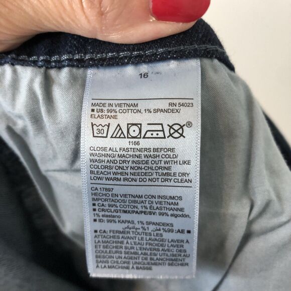 Old Navy NWT Women's Mid-Rise Boyfriend Dark Wash Jeans Size 16 - Picture 7 of 8